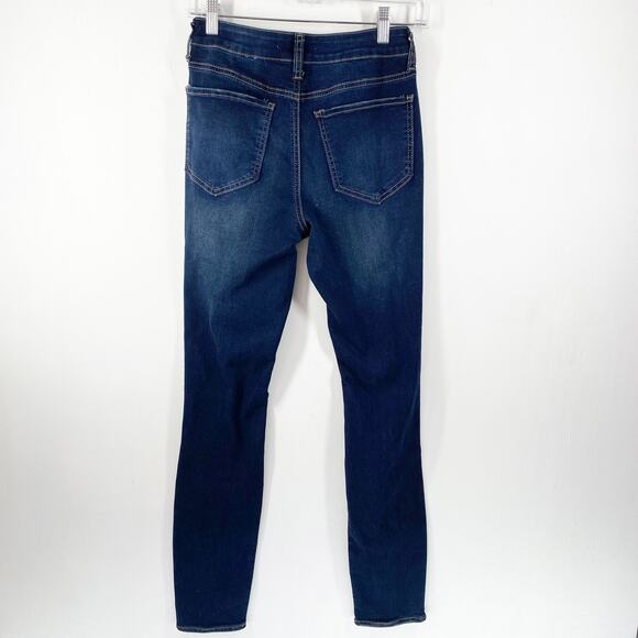 So Skinny Distressed Jeans Medium Dark Wash Blue Jeans Size 3 NWT - Picture 7 of 10